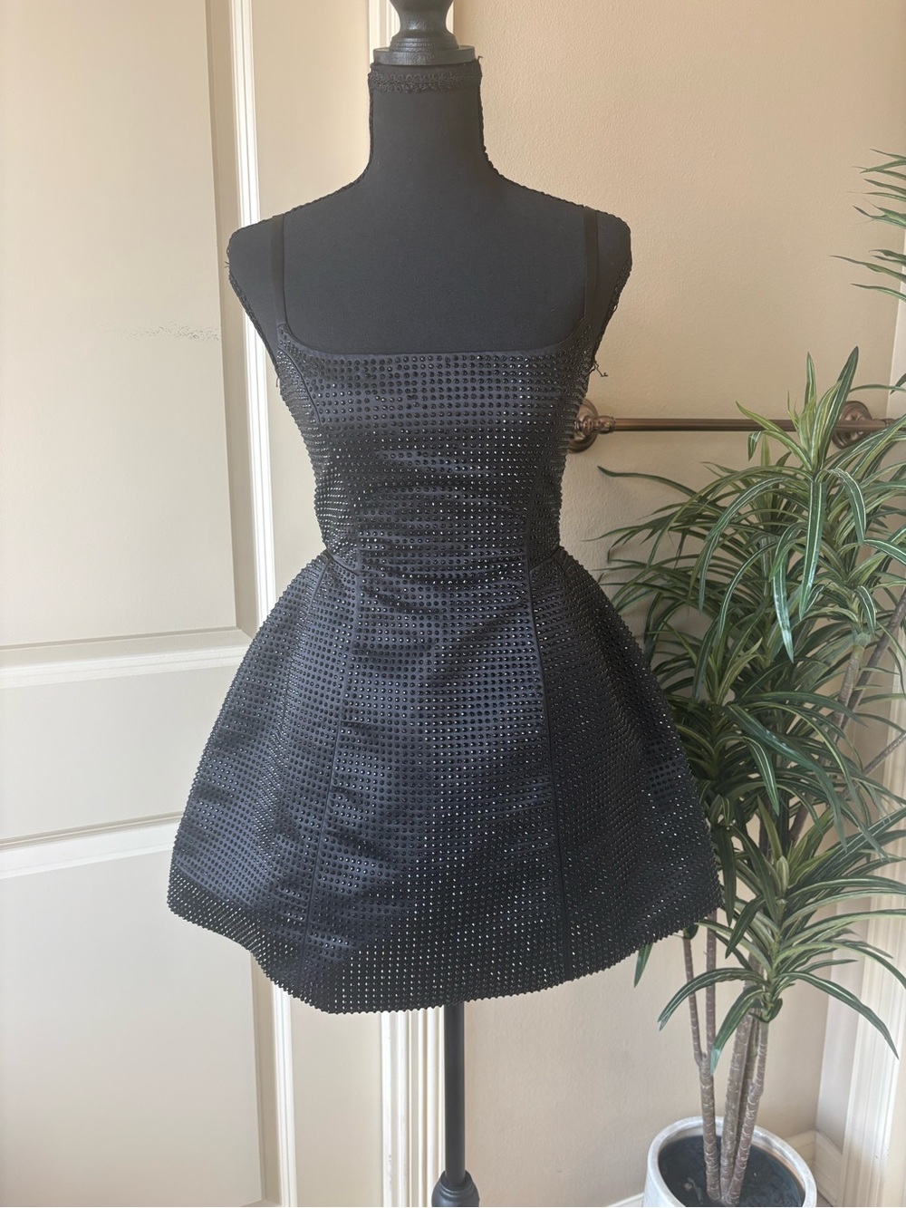 Black Sleeveless Mini Dress with Subtle Embellishment Babyboo XS